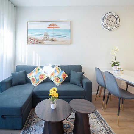Modern Townhouse Close To City With Full Kitchen - Ellerslie 오클랜드 외부 사진