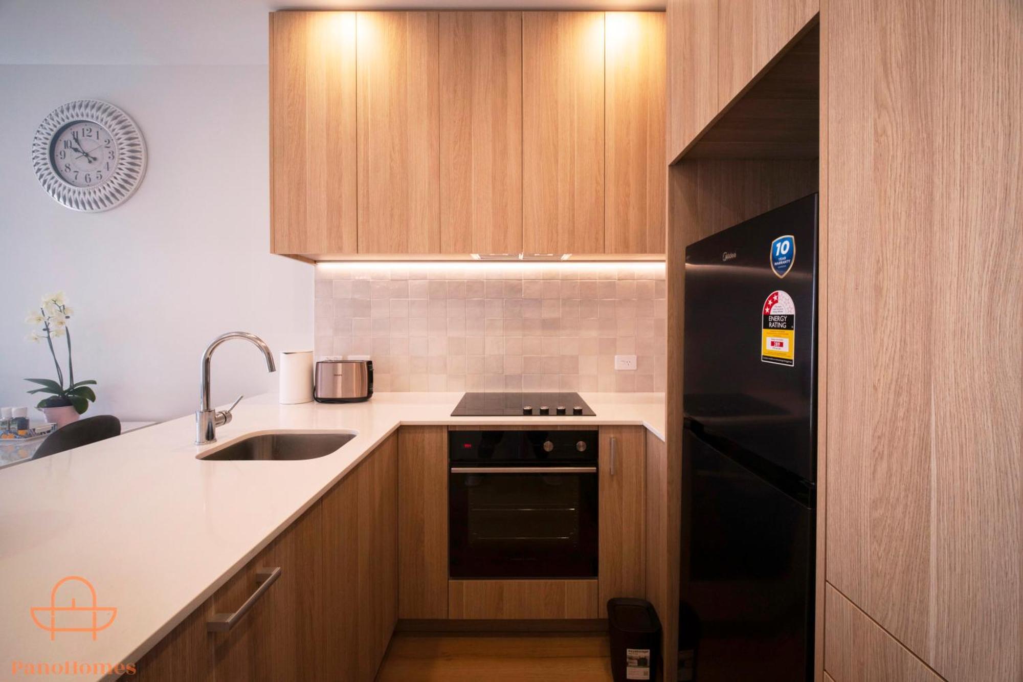Modern Townhouse Close To City With Full Kitchen - Ellerslie 오클랜드 외부 사진